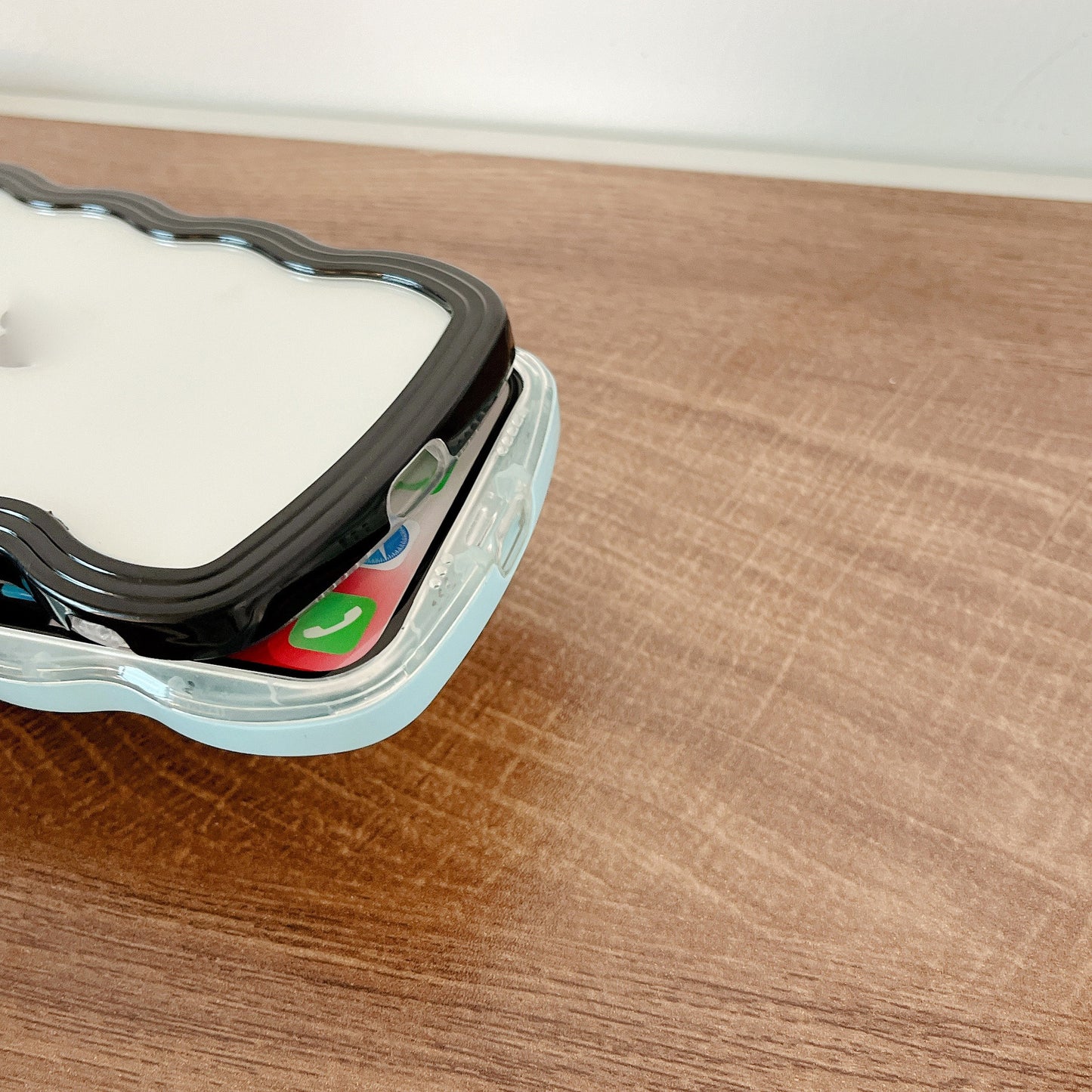 Cute Curly Wave Frame Shape Shockproof Soft Compatible with iPhone Case